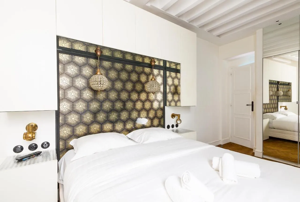 Bauhaus Magic In The Marais Apartment Paris